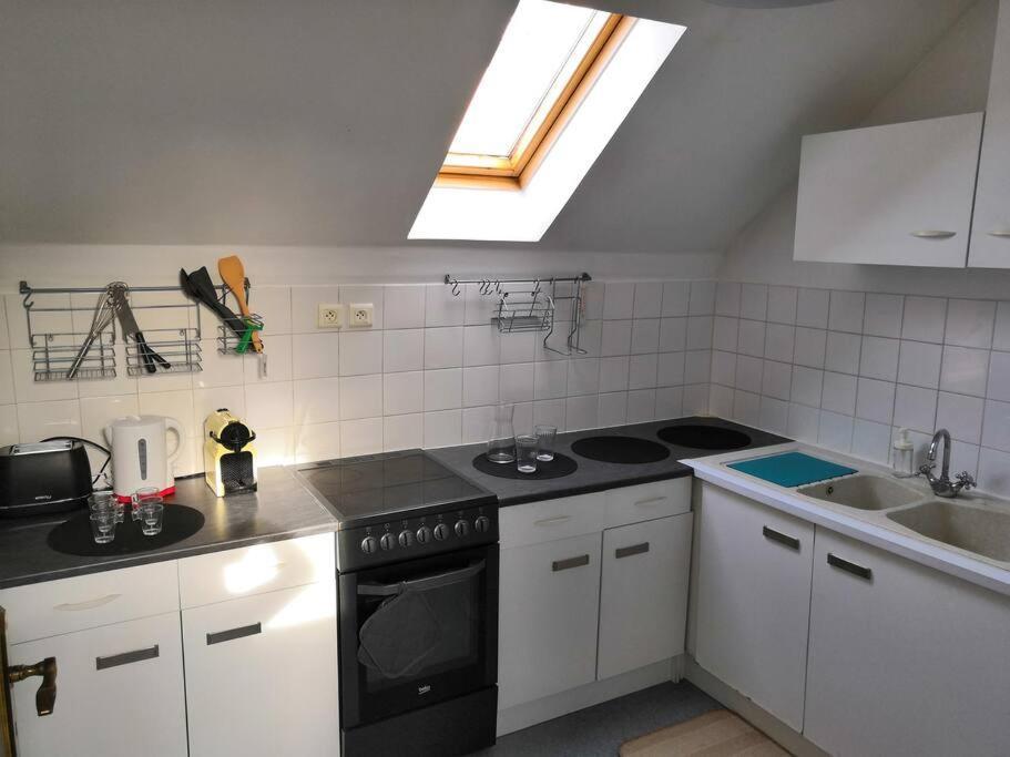 Appartement Saint Thierry Реймс Екстериор снимка